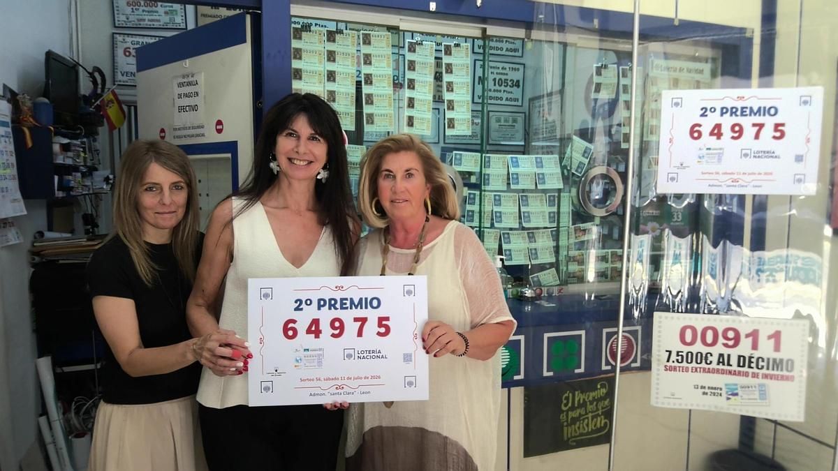 Administración Santa Clara, que vendió en León el segundo premio de la Lotería Nacional.