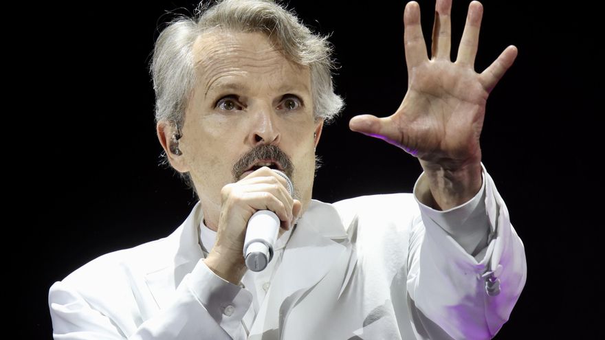 Bosé regresa a los escenarios: “Vamos a retomar el viaje donde lo dejamos hace años”