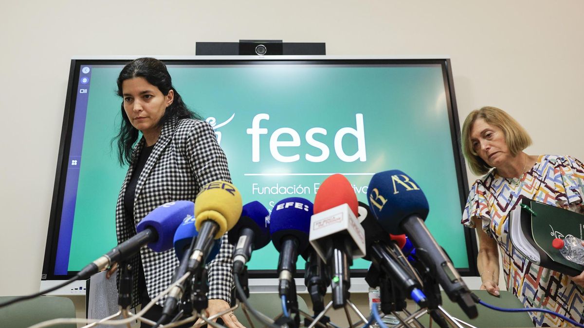 Rueda de prensa en la que la Fundación Educativa Santo Domingo y el Colegio Nuestra Señora de Loreto FESD de València