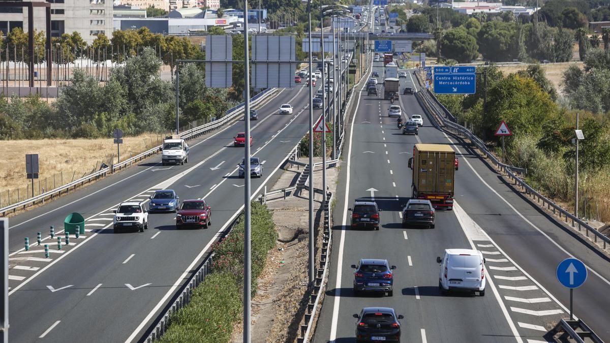 Entra en vigor el mayor cambio en las normas de tráfico de los últimos años, que afecta a miles de vehículos en Córdoba