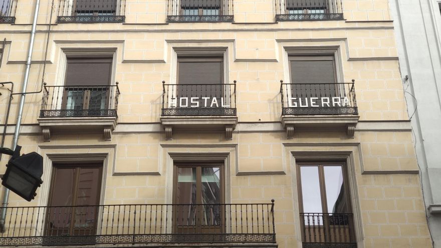 Fachada del Hostal Guerra