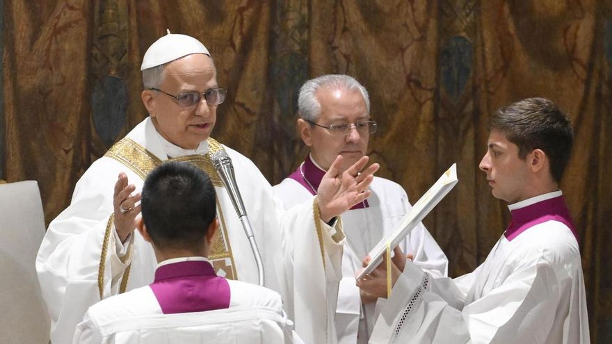 León XIV lamenta que en muchos contextos la fe se vea absurda o para poco inteligentes