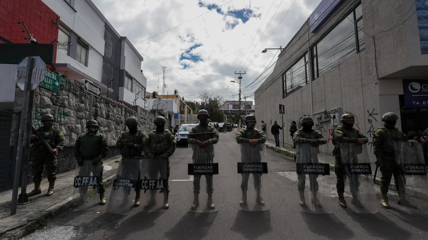 La vida en Ecuador en pleno "conflicto armado interno": una calma superficial que no aplaca el miedo