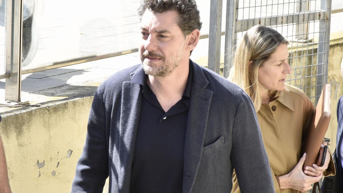 Jonathan Andic deja la vicepresidencia de Mango y se centra en defenderse de la acusación por homicidio de su padre