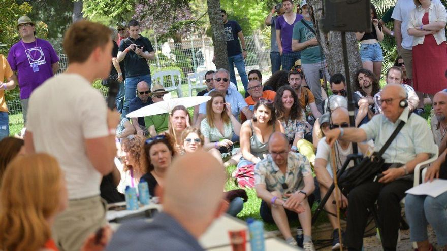 La primavera morada: Podemos se da un baño de amor propio y reivindica su agenda feminista