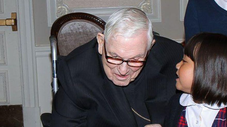 Peter Gerety, el arzobispo 'progresista' que violaba a la hija pequeña de una familia pobre