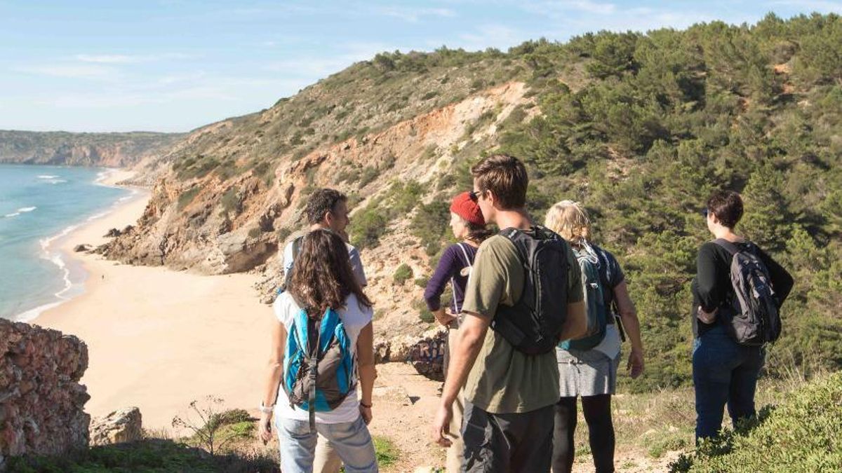 Diferentes programas de voluntariado conservan la señalización y la limpieza de la ruta.