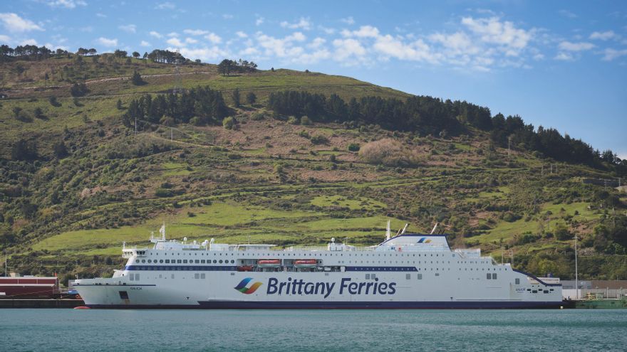 El puerto de Bilbao se plantea trasladar el tráfico de ferris de Zierbena a la terminal de cruceros de Getxo