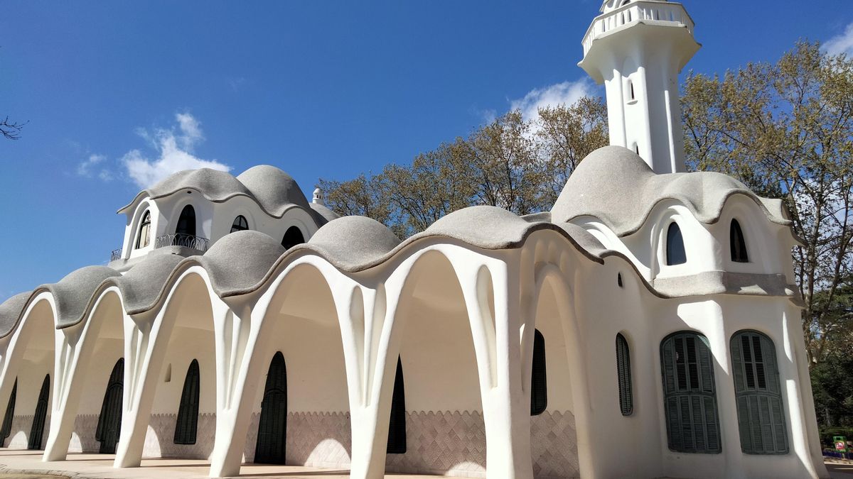 El maravilloso edificio modernista en Barcelona que sorprendentemente no hizo Gaudí