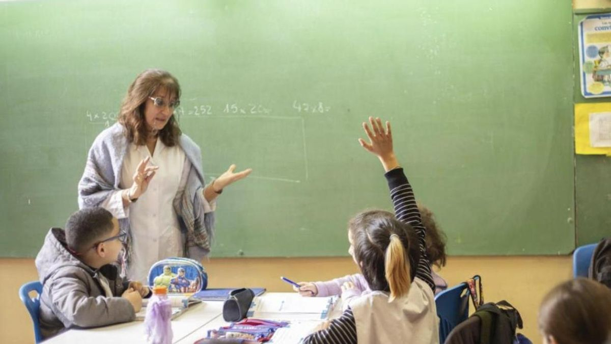 La estabilidad docente llega después de los 40 y el mejor salario, entre los 45 y 54 años