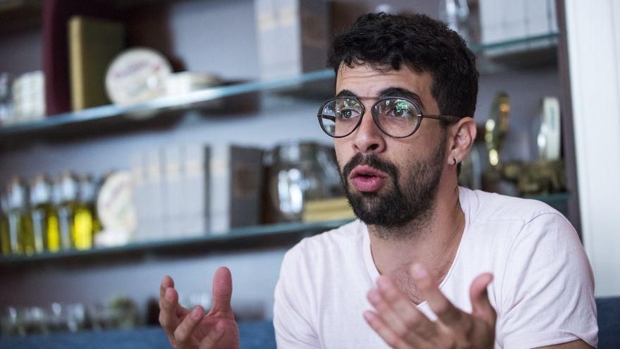 Carlos Manuel Álvarez, periodista cubano: "Todo lo que supuestamente buscaba la revolución es lo que ahora intenta acallar"