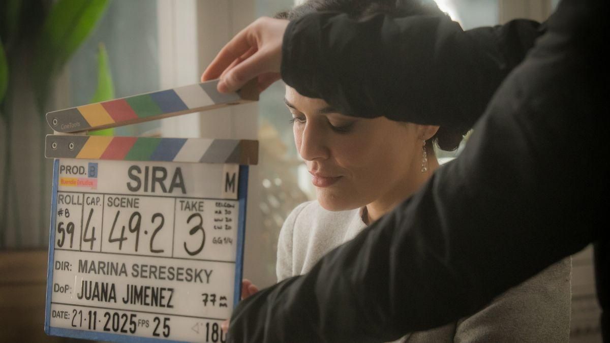 Primera imagen de 'Sira', secuela de 'El tiempo entre costuras', con Adriana Ugarte
