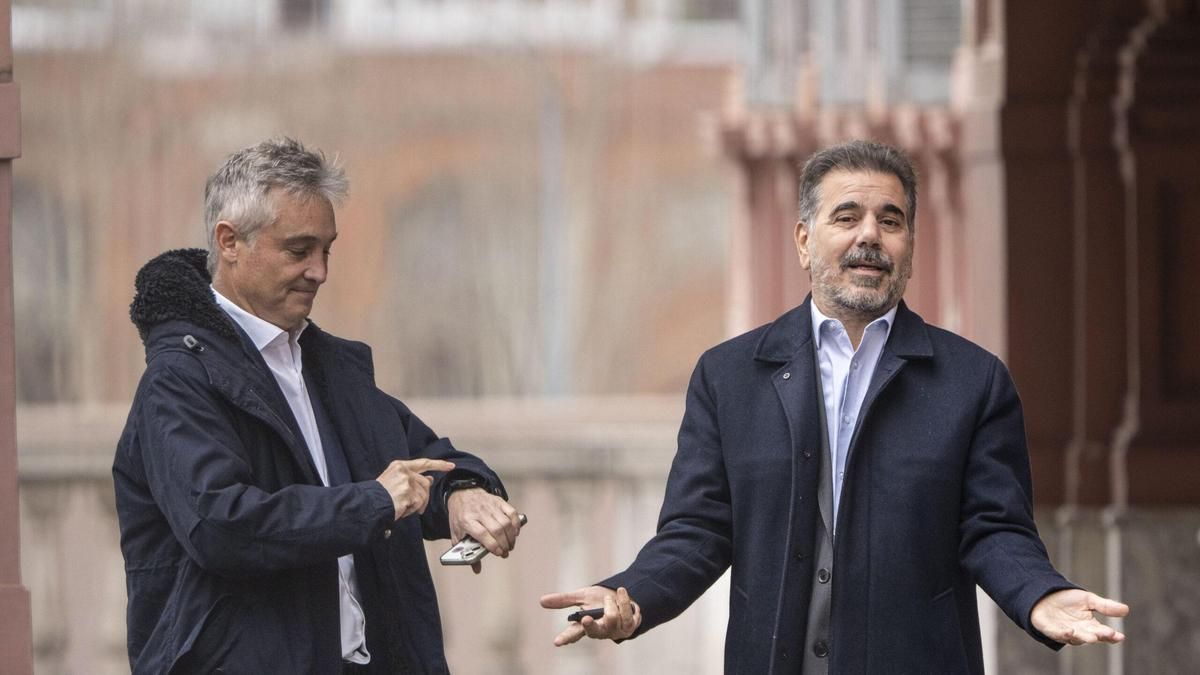 Ritondo y De Andreis llegando a la reunión con Karina Milei en la Casa Rosada.