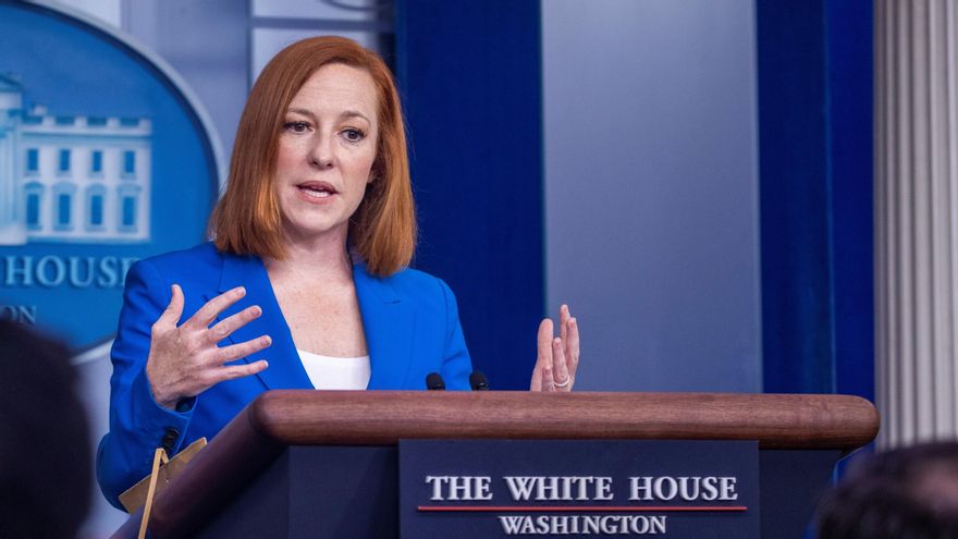 La secretaria de prensa de la Casa Blanca, Jen Psaki, responde a la pregunta de los medios de comunicación durante el briefing diario en la sala de prensa de la Casa Blanca en Washington. EFE / EPA / SHAWN THEW / POOL
