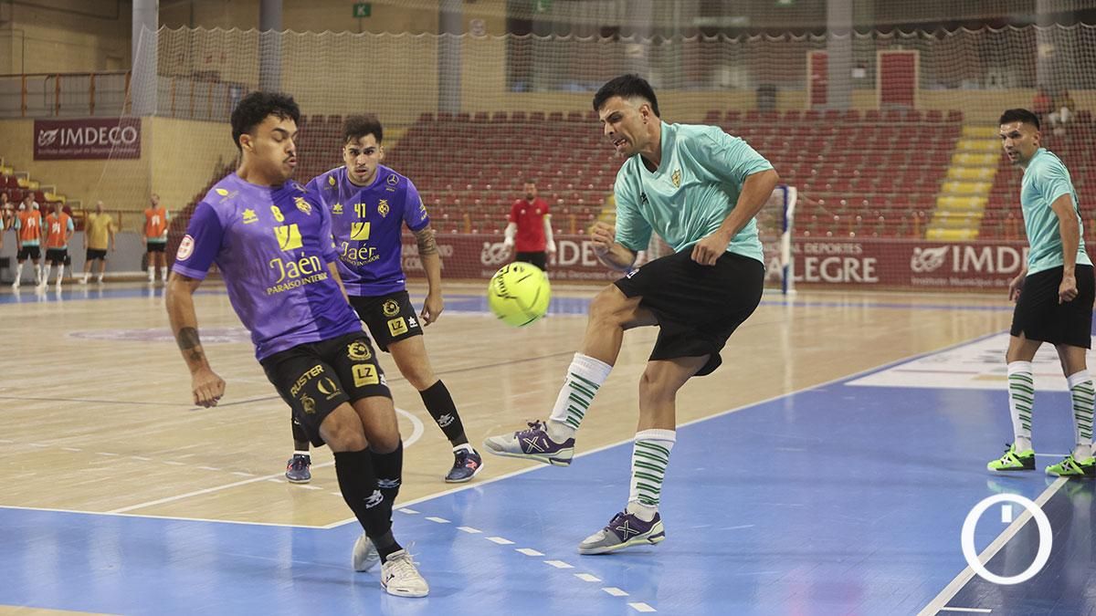 El partido amistoso del Córdoba Patrimonio contra el Jaén FS, en imágenes