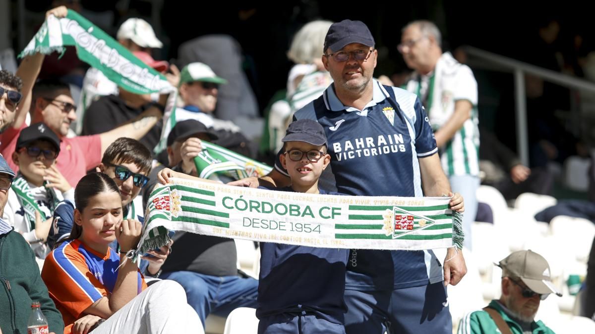 Grada Blanquiverde del Córdoba CF - CD Leganés