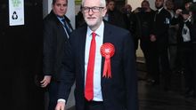 Jeremy Corbyn, a su llegada al centro de recuento de su circunscripción