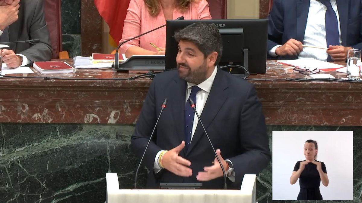 Empleo, fiscalidad y Mar Menor: López Miras se atrinchera en las cifras en el debate del estado de la Región de Murcia