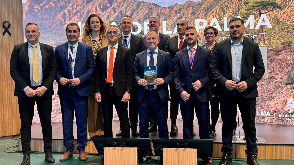 La Palma unifica en una guía turística “todo el potencial y la oferta de actividades” de la isla