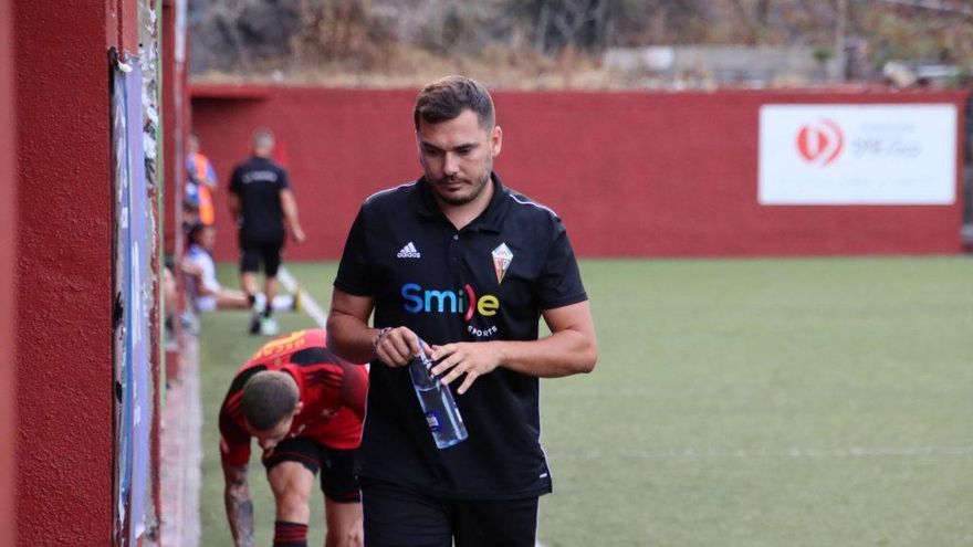 El Mensajero prescinde de los servicios del entrenador Yurguen Hernández