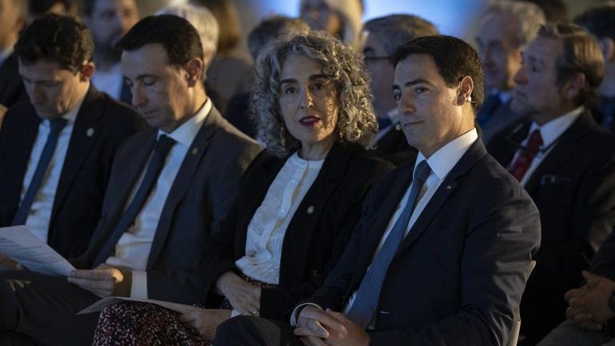 Una cuestión de inconstitucionalidad se cuela en la reforma legal de las exigencias de euskera en la Administración