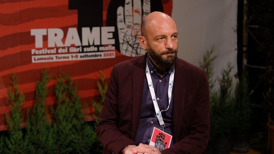 Giovanni Tizian, periodista: “El sacrificio de Falcone y Borsellino en su lucha contra la mafia no ha servido de mucho”