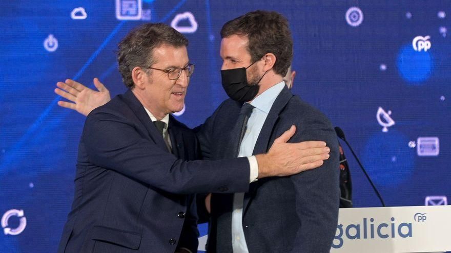 Feijóo pronostica el fin de las mascarillas para julio mientras su conselleiro de Sanidade pide prudencia y acusa a Sánchez de "triunfalismo"