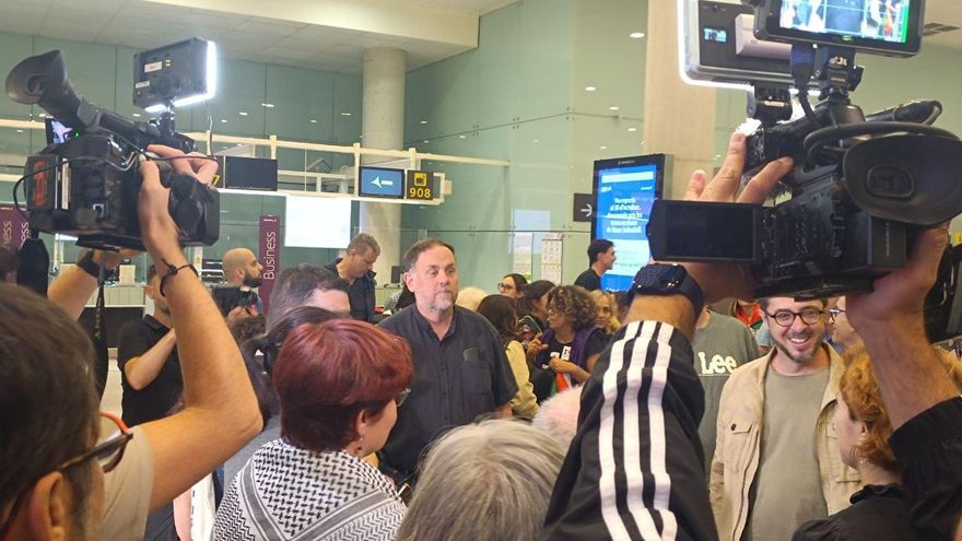 Oriol Junqueras a su llegada al Aeropuerto de El Prat.