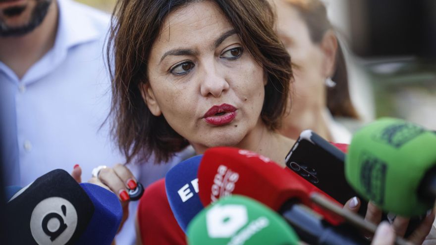 La ministra de Juventud e Infancia, Sira Rego, ofrece declaraciones a los medios al finalizar su visita institucional a la población, tras recorrer La Gerencia, a 23 de septiembre de 2026, en Sagunt