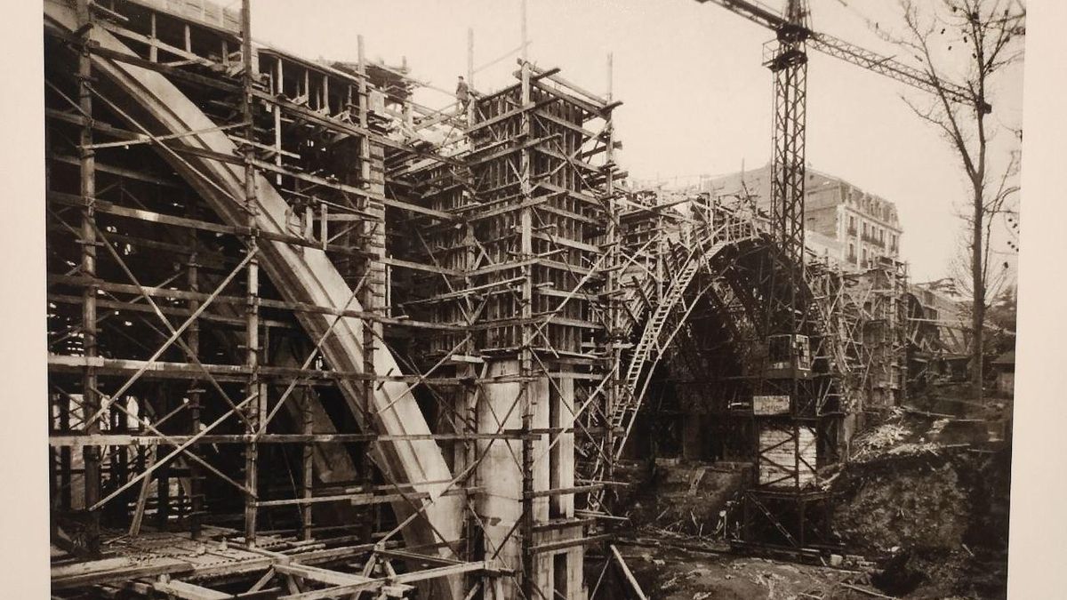 Obra en el viaducto sobre la calle Segovia, 24 de febrero de 1940.