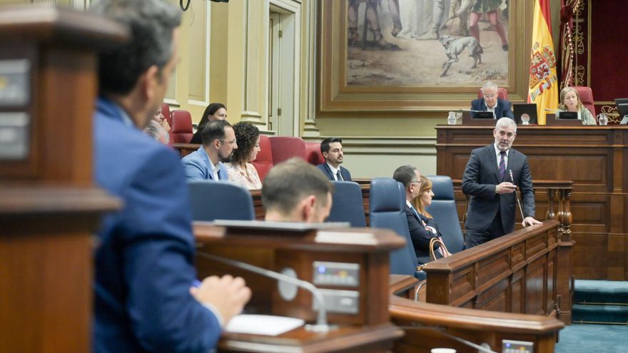 Clavijo dice estar "perplejo" por el rechazo a la reforma de la Ley de Extranjería en un discurso sin reproches al PP