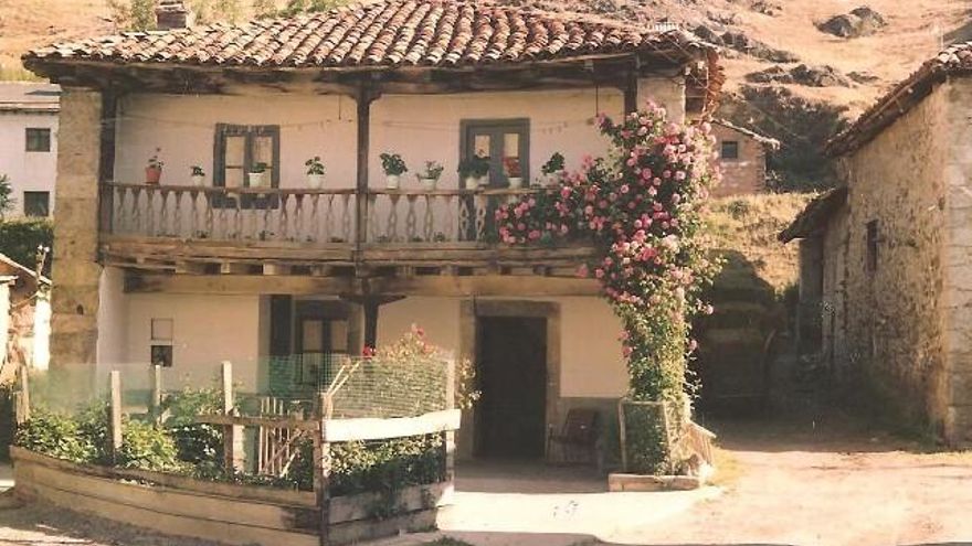 El viejo Riaño en la década de los 80. Foto: Facebook Riaño Vivo 3