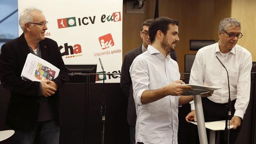 Garzón (IU) rechaza una declaración unilateral de independencia de Cataluña