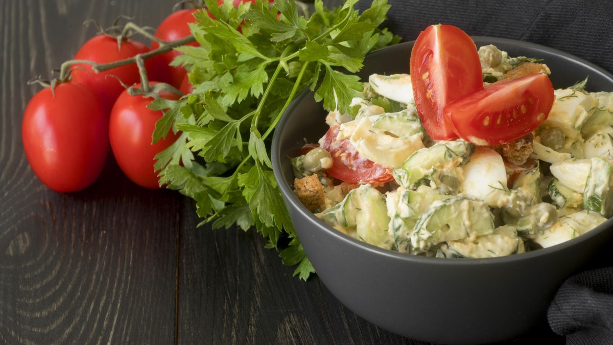 Ensalada de hortalizas crujientes y aliño de laban