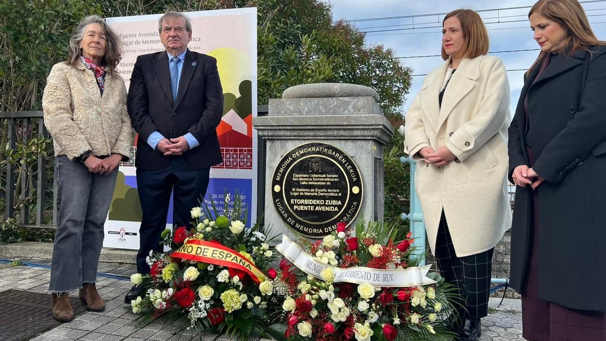 El puente fronterizo de Irún ya es "lugar de memoria": “No es sólo un homenaje al pasado, sino una lección para el futuro”