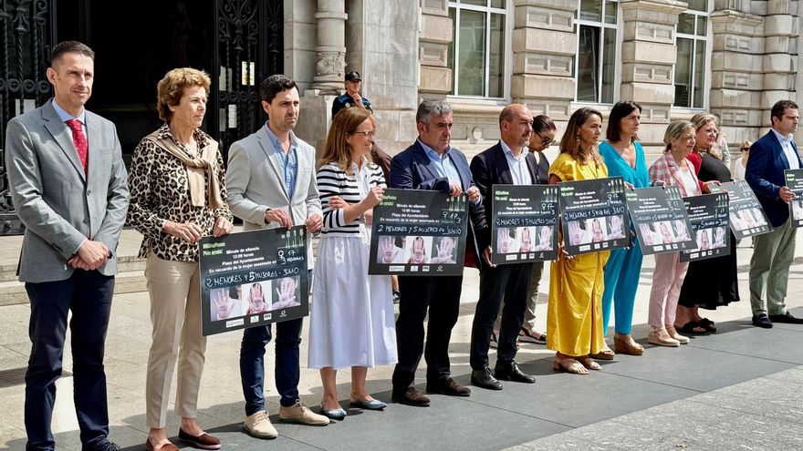 Santander guarda un minuto de silencio