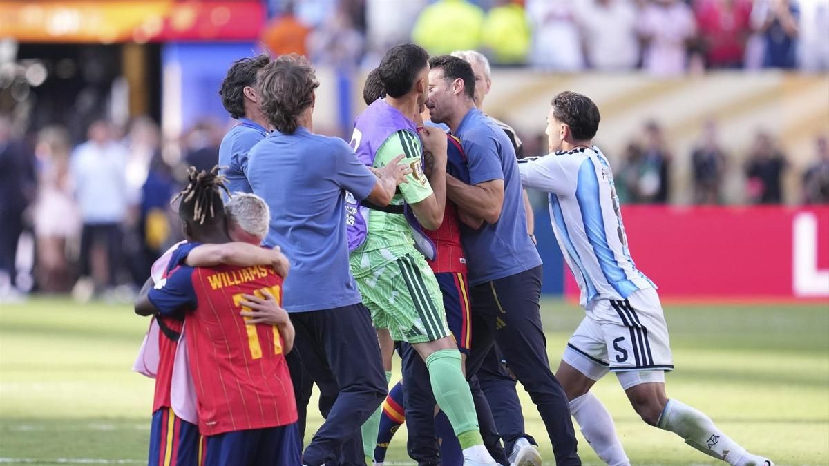 La FIFA abre un procedimiento disciplinario contra Argentina y Gavi por los incidentes tras la final del Mundial