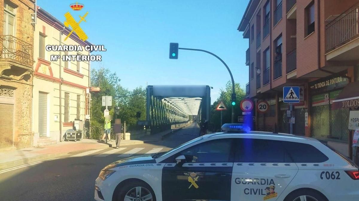 Investigan a dos personas por estafar más de 10.000 euros a un nonagenario en Carrizo de la Ribera
