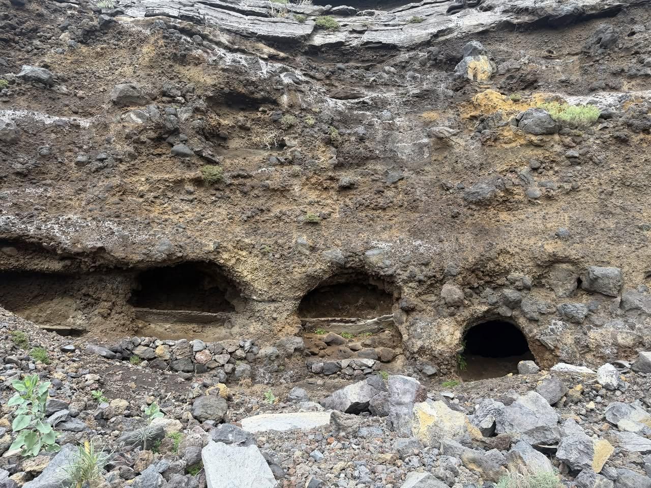 El pozo y las piletas de La Galera de Villa de Mazo. FELIPE JORGE PAIS PAIS