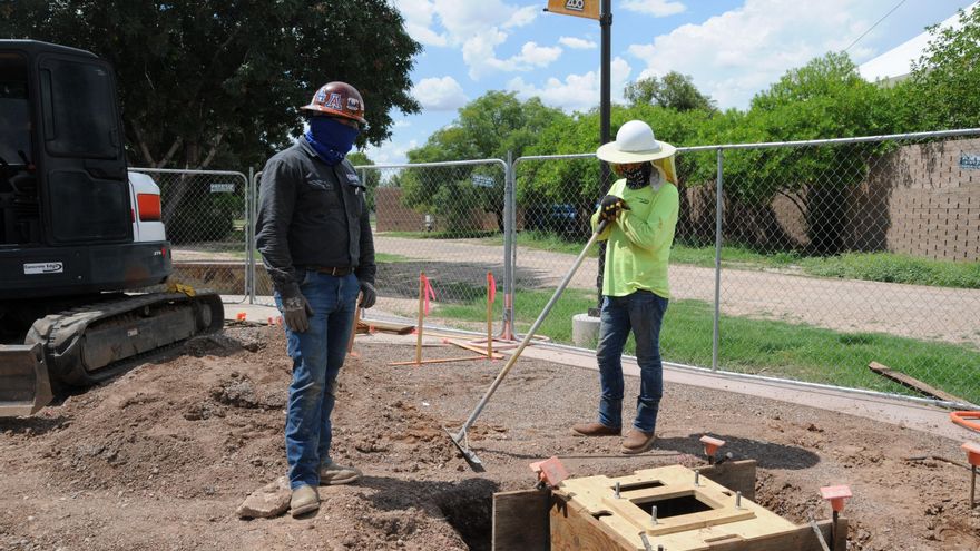Urgen acoger la fuerza laboral hispana ante retos de la economía de EE.UU.