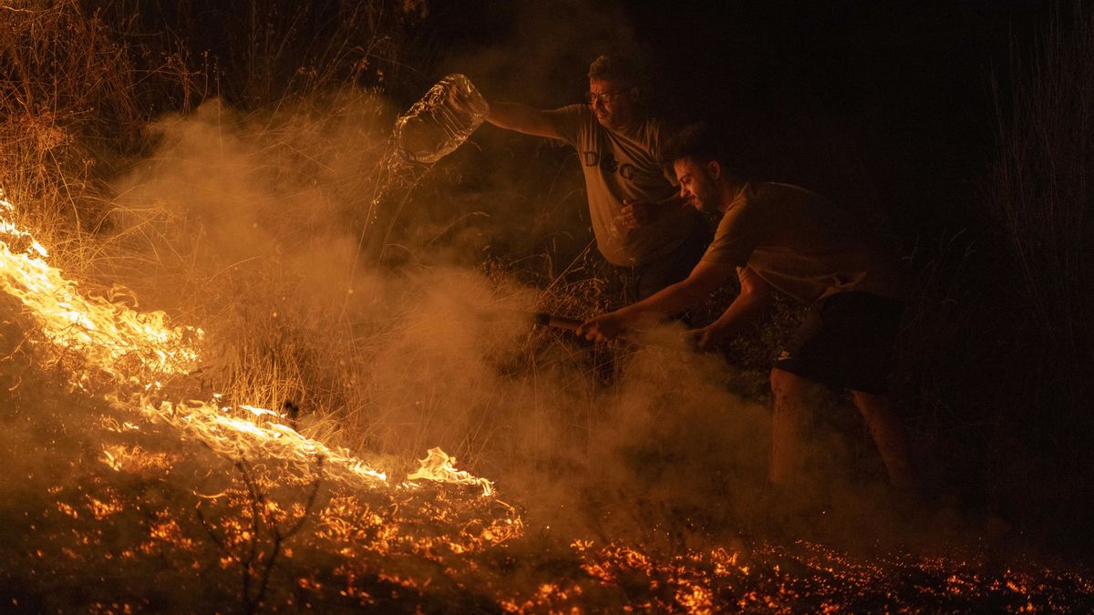Última hora de los incendios: 31.000 evacuados y una histórica ayuda internacional EFE/ Brais Lorenzo