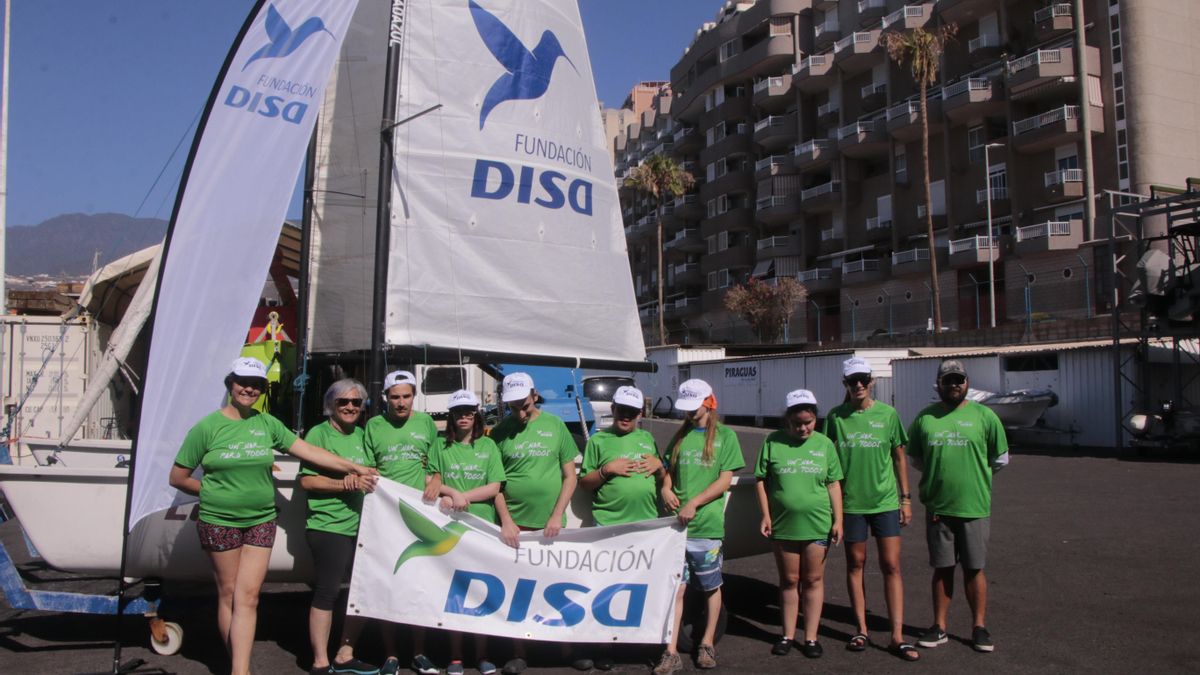 La actividad se desarrolló en Radazul, en la costa de El Rosario.