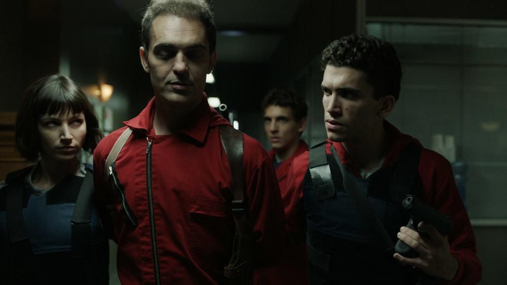 Parte de la banda de ladrones de La casa de papel en una imagen promocional