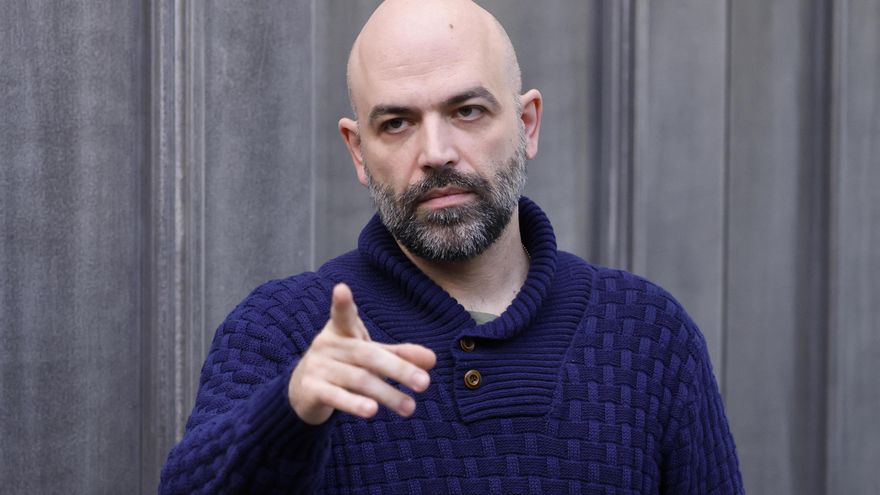 Roberto Saviano logra la condena de los mafiosos que lo amenazaron de muerte en sus inicios y rompe a llorar en el juicio