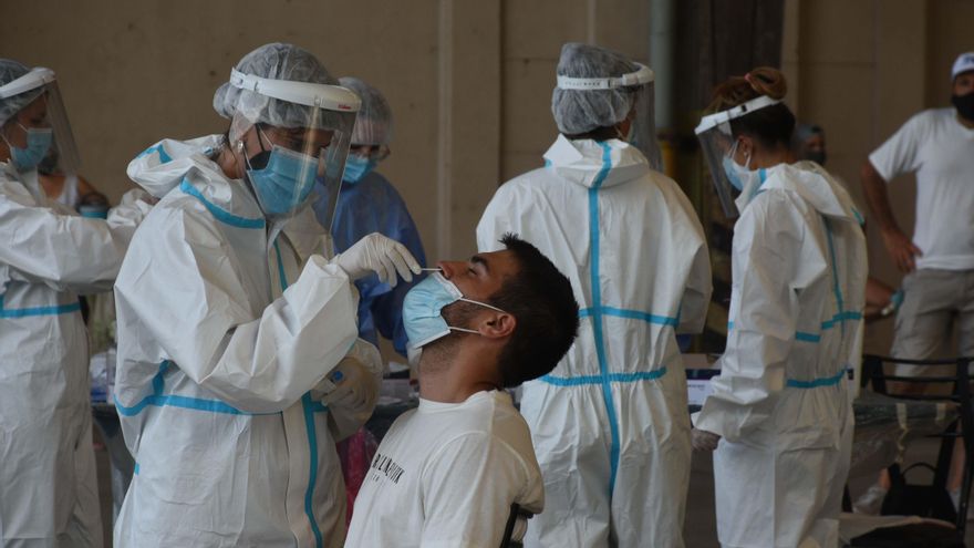 Guía sobre síntomas y contactos estrechos de coronavirus: ¿cómo es en cada caso?