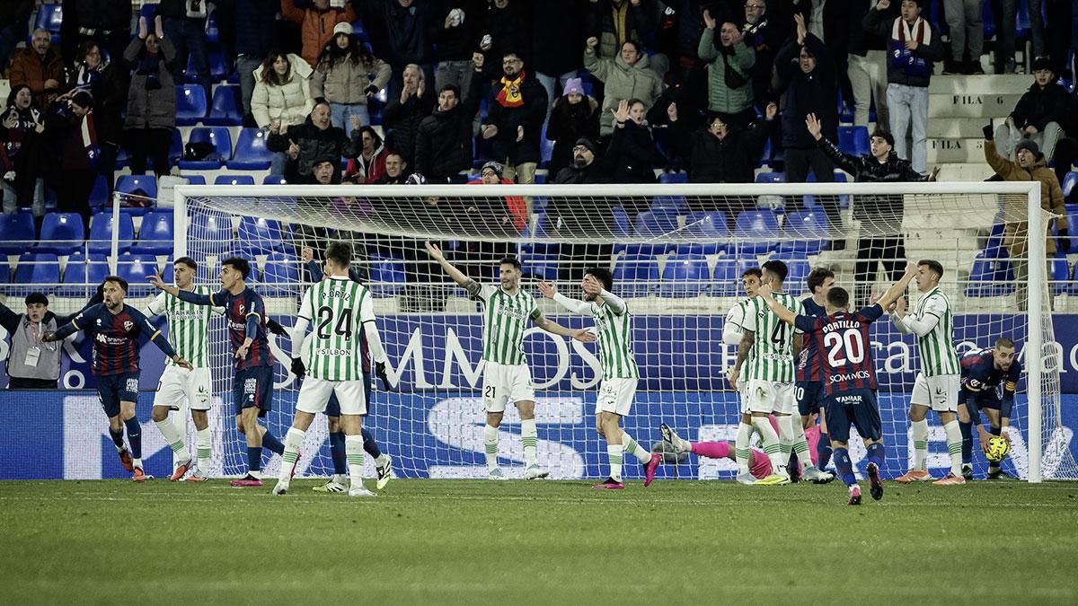 Las imágenes del SD Huesca - Córdoba CF