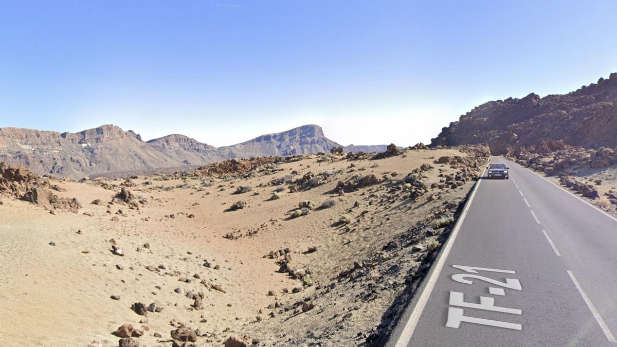 Carretera TF-21, en el Parque Nacional del Teide.