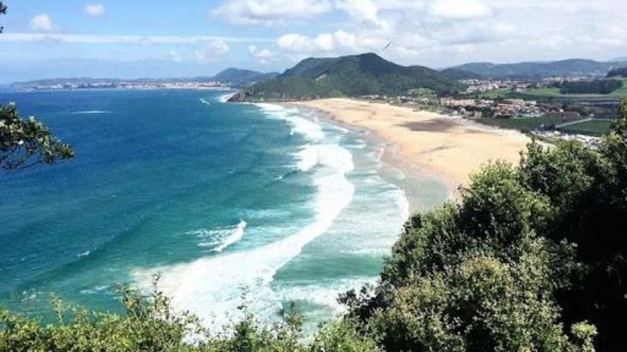 Playa de Berria, en Santoña