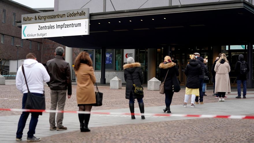 EFE/EPA/RONALD WITTEK