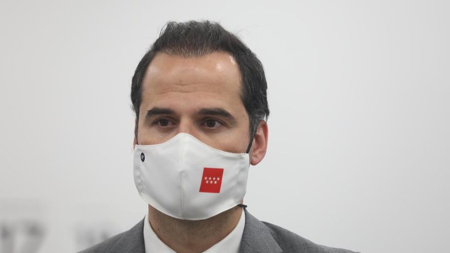 Aguado "corta de raíz" cualquier duda sobre la coalición PP-Cs en Madrid: "No vamos a apoyar ninguna moción de censura"